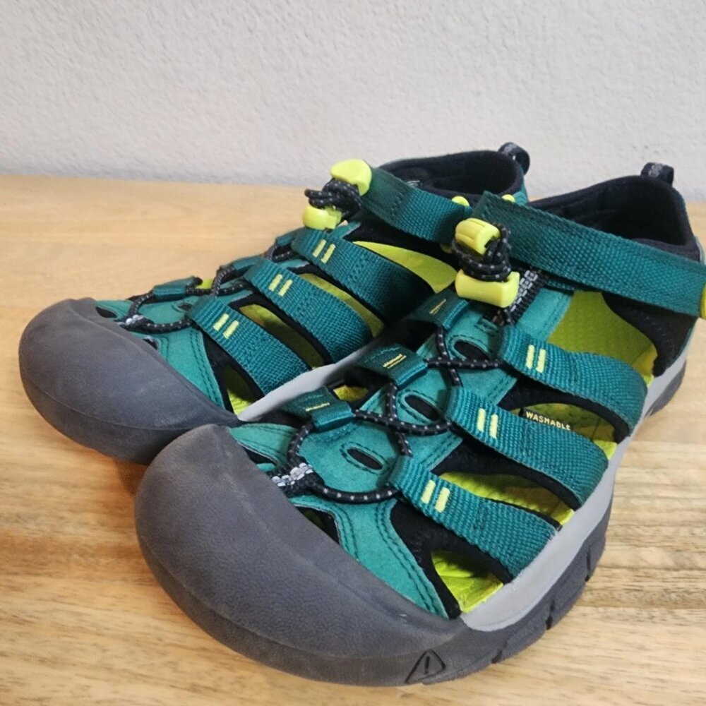 Keen Newport H2 Sandals Shoes Youth Size 6 Green Black Closed Toe Water - Picture 6 of 12